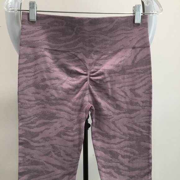 GYMSHARK Purple Mix Zebra Style Printed/Embossed Pull On Activewear Leggings - Picture 7 of 9